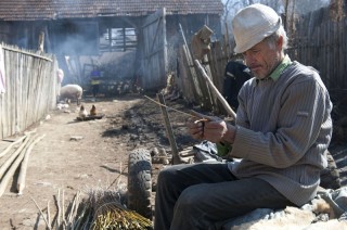  Der Korbmacher Nikolai Subtirel versorgt eine achtköpfige Familie (Fotos: Uli Reinhardt)