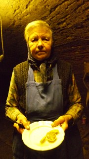 Im Keller lagern Gogonelle, Gurke und Sauerkraut (Foto: Undine Zimmer) 