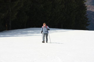 Josef aus Österreich lebt seit zehn Jahren in Rumänien. Er genießt die Natur, von den Betreibern des Skigebiets hält er wenig: „Die lassen hier alles verkommen.“ (Foto: Barbara Opitz)