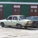 … und weiß hinterher sein eigenes altes Auto doch zu schätzen. (Foto: Stefanie Maeck) … und weiß hinterher sein eigenes altes Auto doch zu schätzen. (Foto: Stefanie Maeck)
