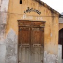 Zur Stärkung kann man fast überall einkehren. Die Türen sind offen. (Foto: Lena Müssigmann) Zur Stärkung kann man fast überall einkehren. Die Türen sind offen. (Foto: Lena Müssigmann)